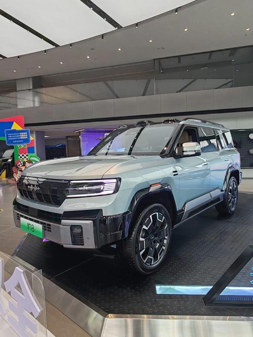 重庆277比亚迪方程豹硬派越野的爆款，英菲尼迪35周年与你共成长